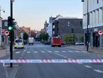 Svært bevæbnet politi jagter mand