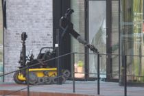 LIGE NU! Sprænger døren til rådhus