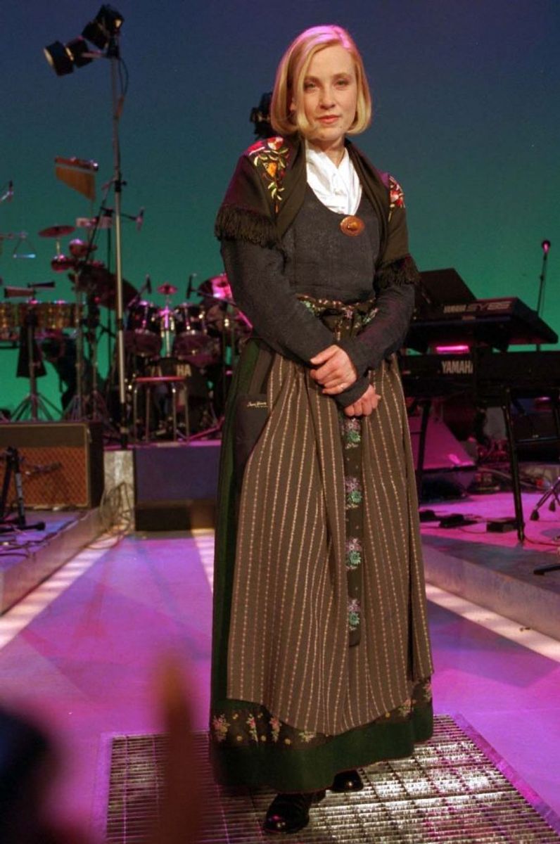 Aud Wilken vandt i 1995 med sangen Fra Mols til Skagen. Foto: NILS MEILVANG/Scanpix (Arkivfoto)
