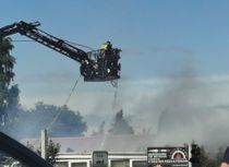 Brand spærrer vej: Træk væk fra røgen