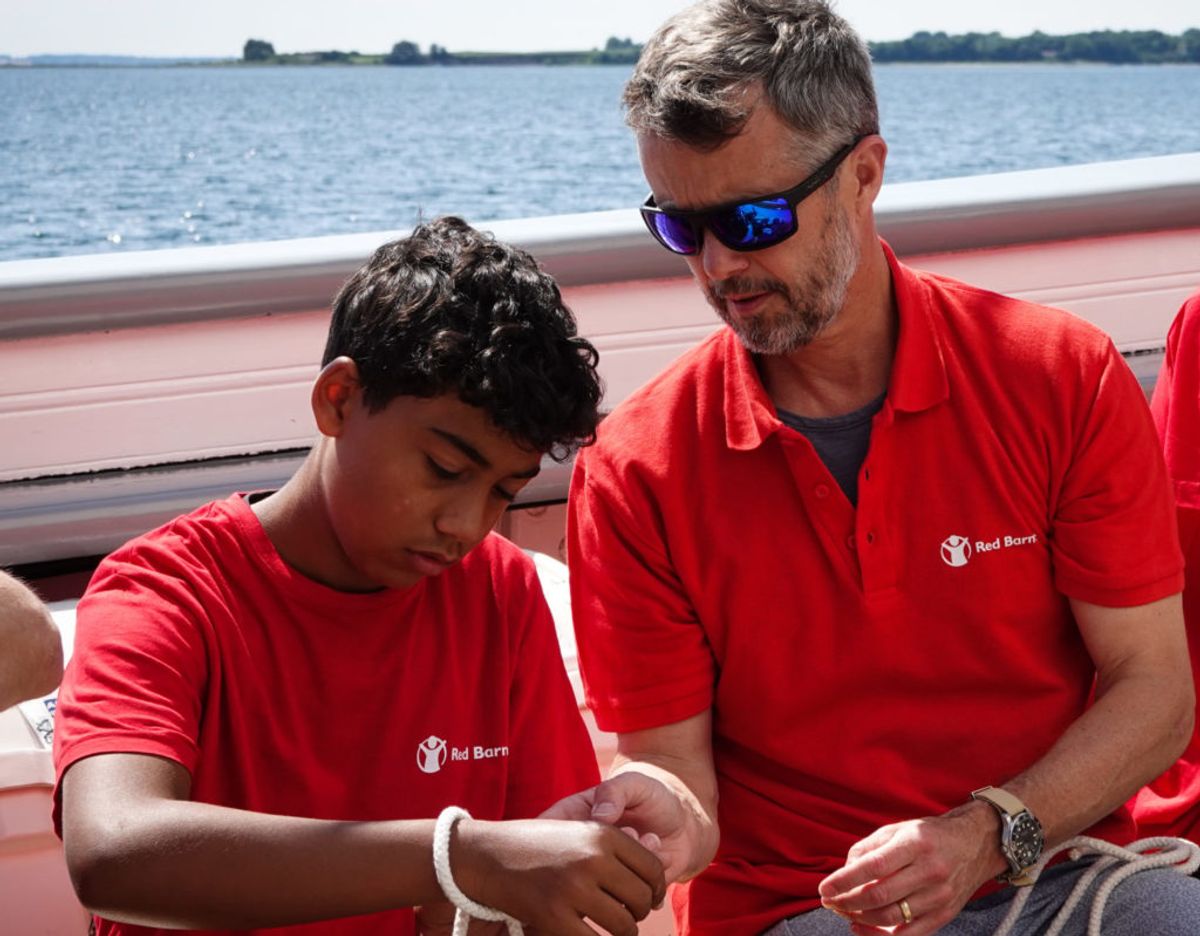 Mandag deltog kronprins Frederik i Red Barnets sommerlejr. Foto: Red Barnet/ Cathrine Hasholt