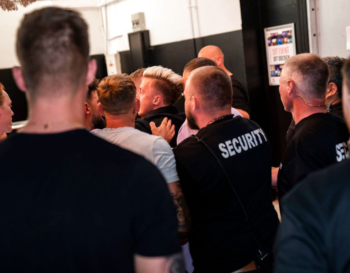 Mange aktører hjalp til med at stoppe infighten.
Foto: Martin Sylvest/Ritzau Scanpix 2021
