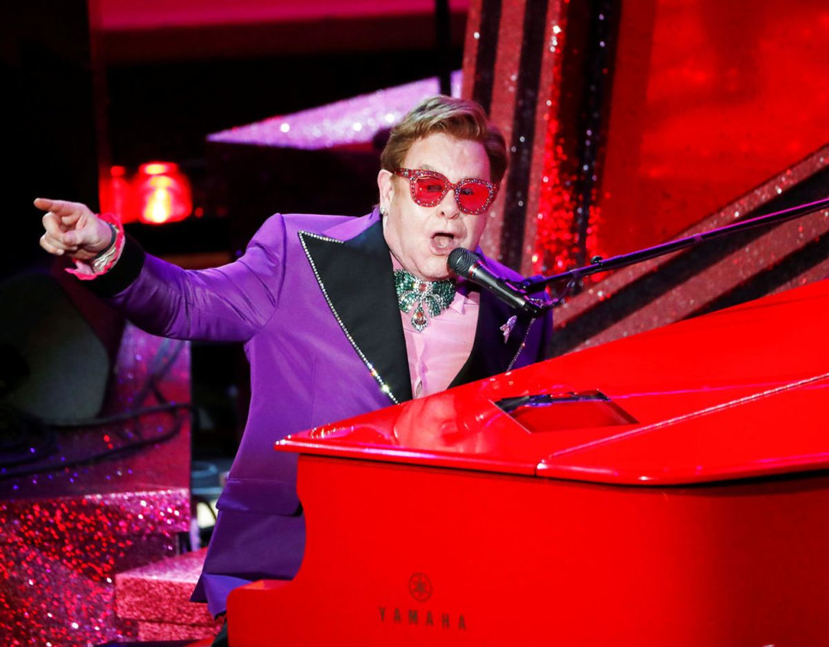 BBC har blandt andet Sir Elton John på ønskelisten til dronningens jubilæumskoncert. Foto: REUTERS/Mario Anzuoni/File Photo