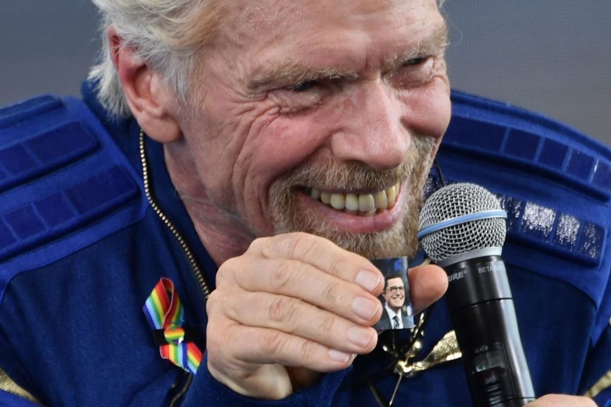 Sådan så det ud, da milliardæren Richard Branson tog rejsen mod det ydre rum. KLIK VIDERE FOR FLERE BILLEDER. Foto:Patrick T. FALLON / AFP