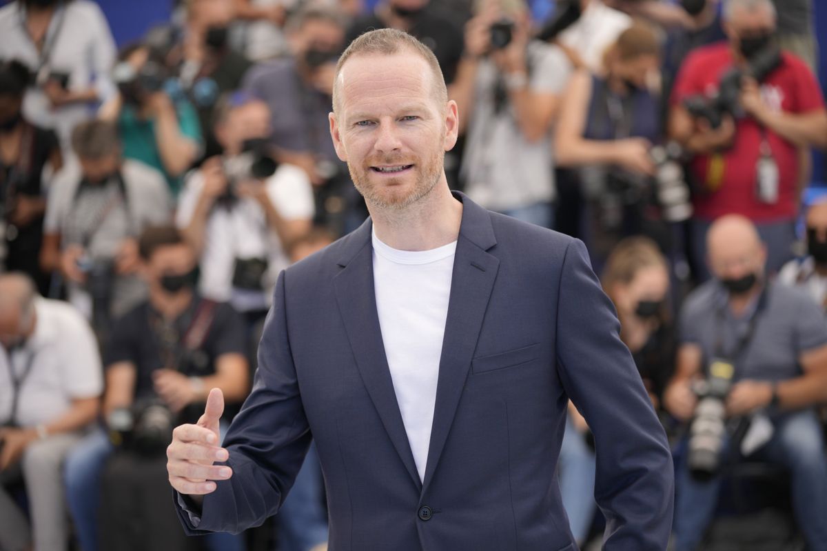 På grund af coronasituationen har Joachim Trier ikke kunnet vise sin film til mere end fem mennesker ad gangen. Men det er der blevet lavet om på i Cannes, hvor "Verdens værste menneske" er udtaget til hovedkonkurrencen.