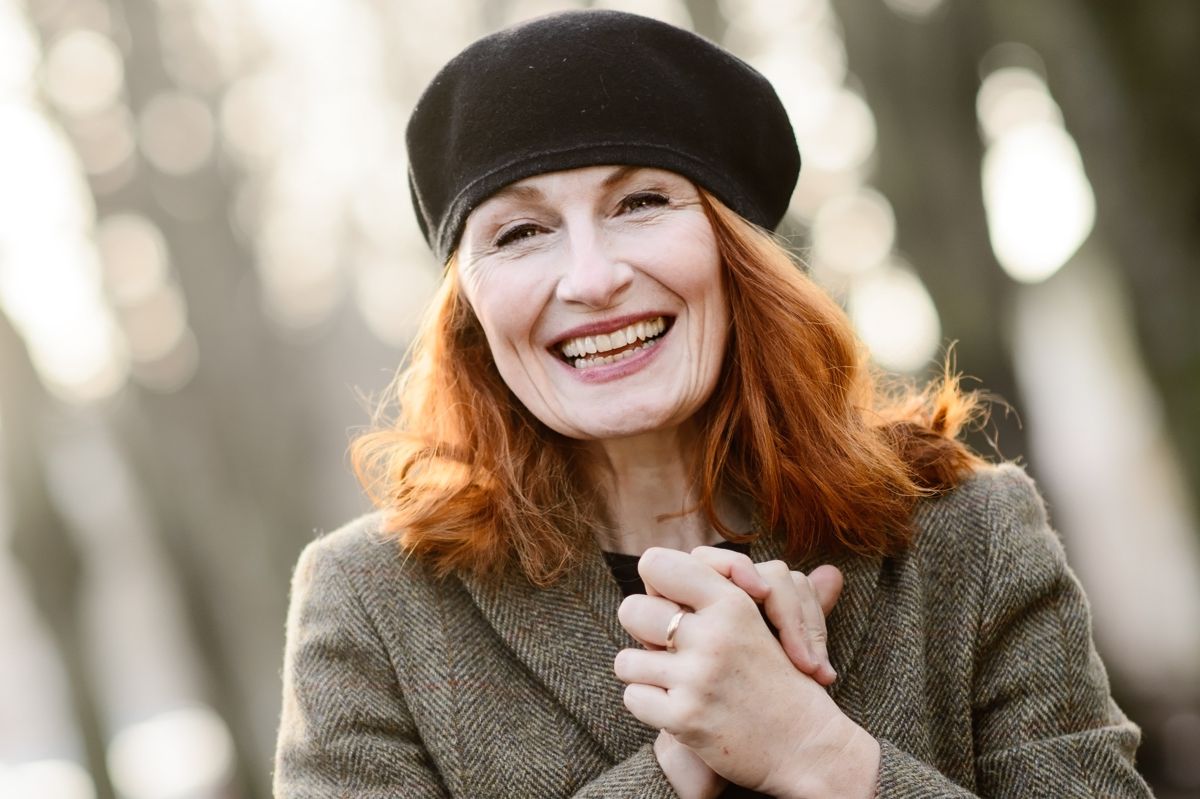 Bodil Jørgensen er selv fra et sted, hvor kragerne vender. Hun er nemlig opvokset i den sydjyske by Vejen og flyttede som ung til Århus og senere til København.