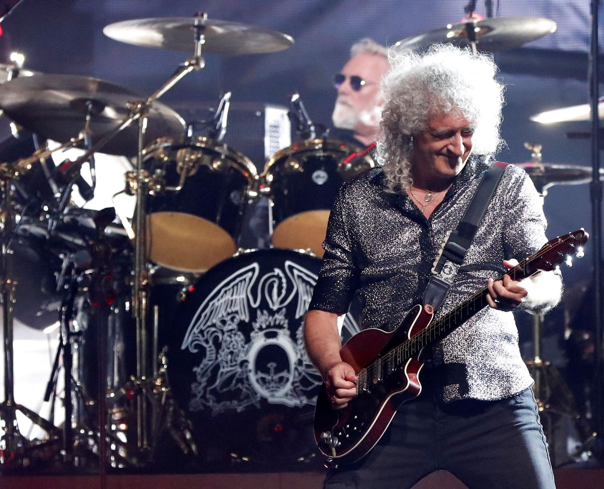 Nummer 7: Queen. Selv længe efter Freddie Mercurys død hitter bandet stadig. Det skyldes i høj grad, at de ejer rettighederne til deres egen musik og udgivelsen af et 15-album-bokssæt i 2020. Det gav 83,2 millioner kroner i indtægt. Foto: REUTERS/Mario Anzuoni/Ritzau Scanpix
