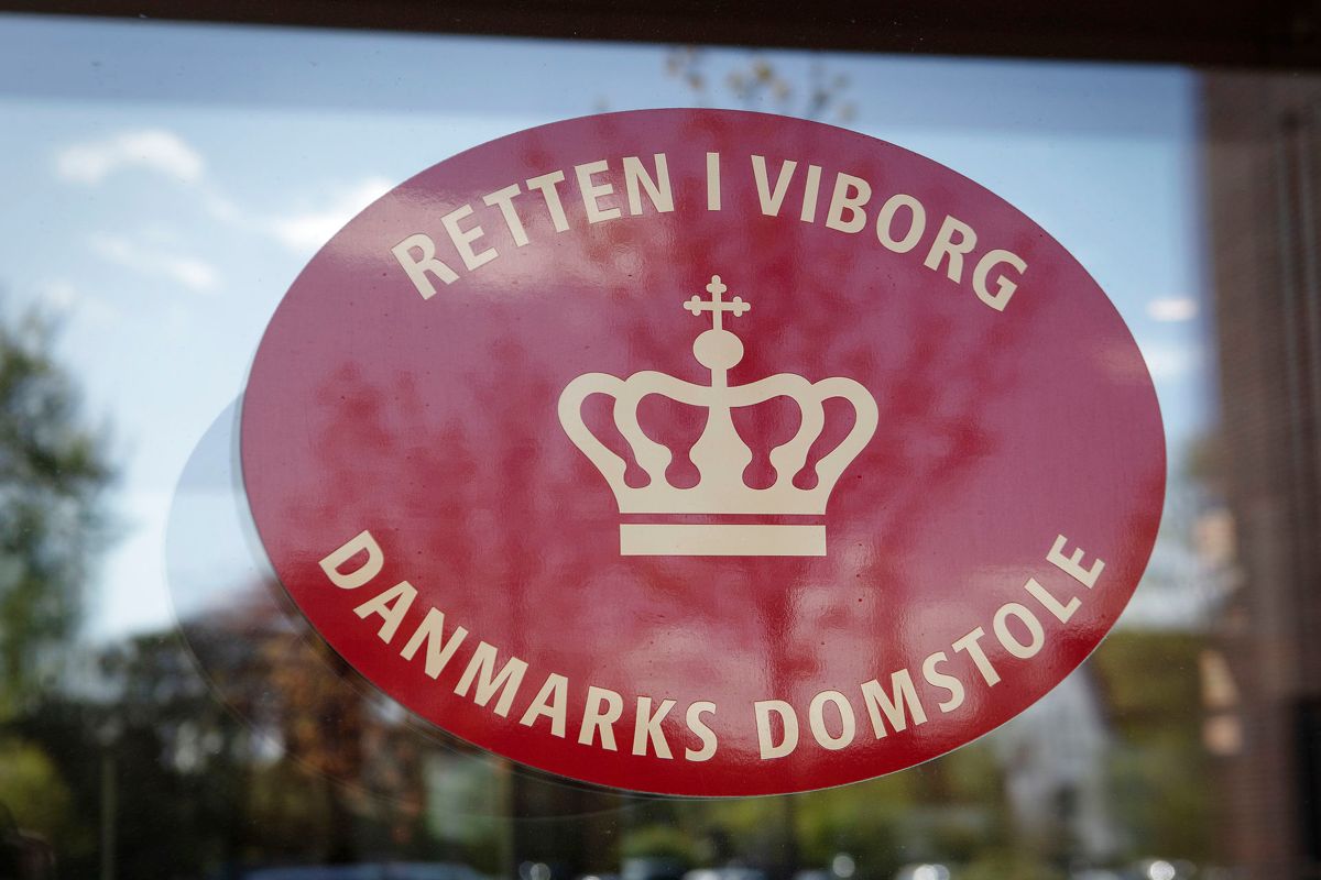 Retten i Viborg afgjorde, at den 35-årige mand ikke skulle udvises. Begrundelsen lød, at han er far til danske statsborgere og har for stærk tilknytning til Danmark.