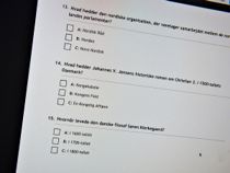 Ulovligt: Dansker-prøve er for svær