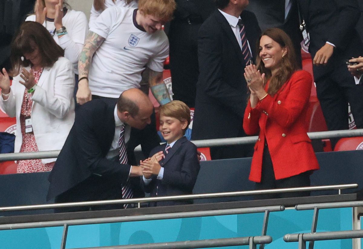 Prins George skal fejre otte års fødselsdag sammen med sine forældre, hertuginde Kate og prins Willian, torsdag.