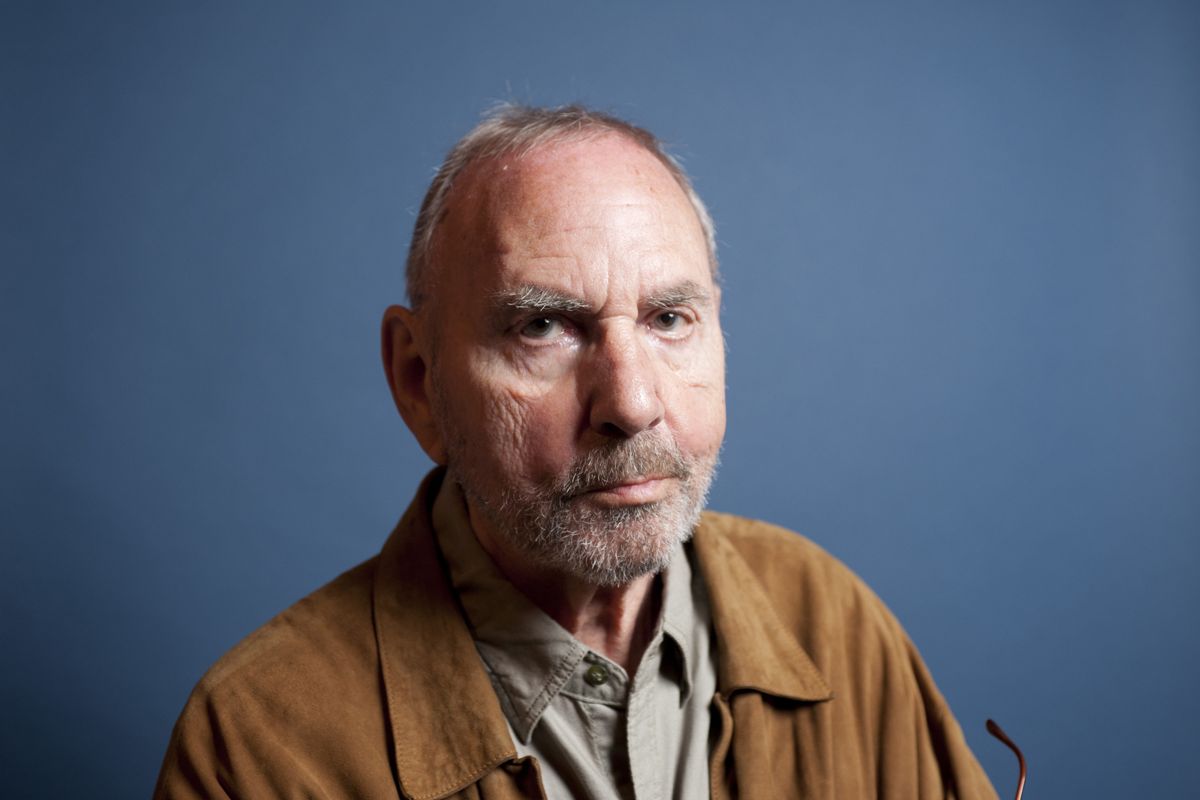 Jørn Riel har rejst i verdens brændpunkter som Field Officer for FN, mens han sideløbende har skrevet sine historier. Fredag den 23. juli fylder forfatteren med de mange skrøner 90 år. (Arkivfoto).