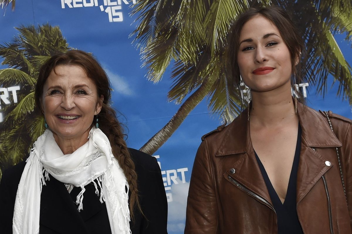 I mange år forsøgte Rosalinde Mynster at ville være alt andet end skuespiller som sine forældre, Karen-Lise Mynster og Søren Spanning. (Arkivfoto) - Foto: