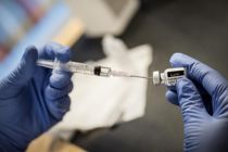 150.000 danskere tilbydes tredje stik