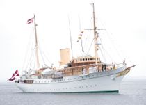 LIGE NU: Dannebrog i redningsaktion