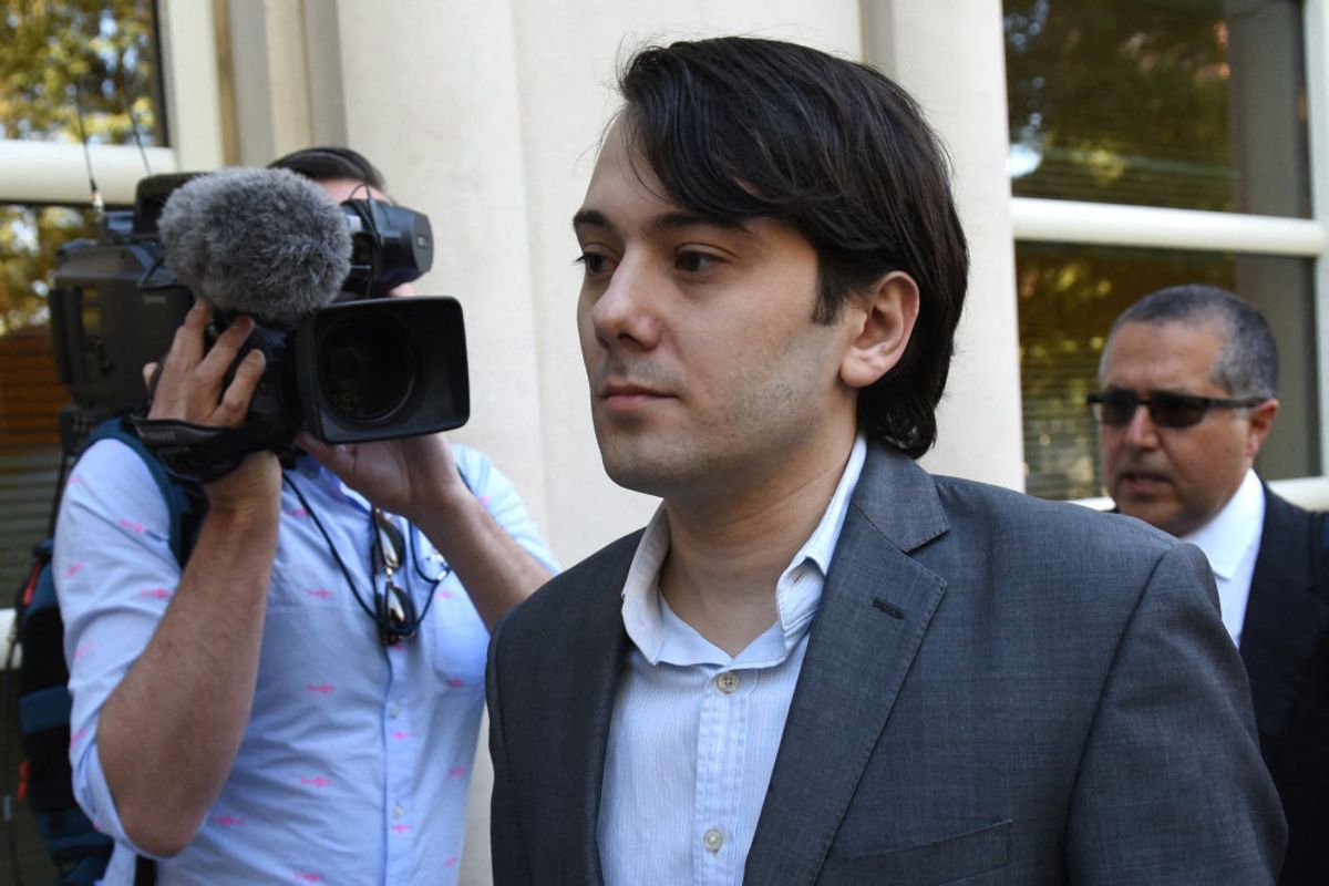 Martin Shkreli er i USA også kendt som "Pharma Bro". Han var i 2015 som direktør for et medicinalselskab med til at hæve prisen på et lægemiddel, der bruges til at behandle meget alvorlige infektioner, med 4000 procent fra den ene dag til den anden. (Arkivfoto) - Foto: Timothy A. Clary/Ritzau Scanpix