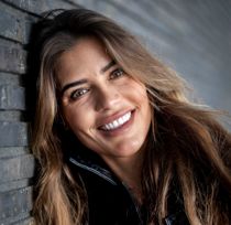 Bendtners eks scorer ny fodboldspiller