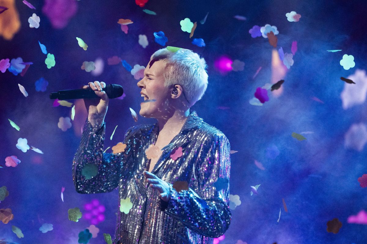 15-årige Solveig lod sig hylde som vinder af sæson 14. Når den nye sæson af "X Factor" har premiere omkring årsskiftet, er det fjerde gang, at programmet kører på TV 2 og den 15. sæson i alt. Denne sæsons optagelser begynder allerede torsdag i denne uge med precastings i Aarhus og rykker ugen efter til København. (Arkivfoto)