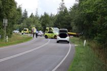 Kvinde i kritisk tilstand efter ulykke