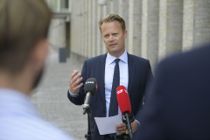 Udenrigsminister: Kom ud af landet NU