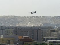 Trænger ind fra alle sider