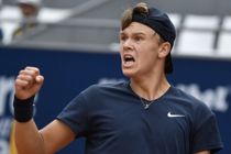 Holger Rune tager tigerspring