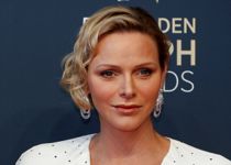 Opereret i fire timer