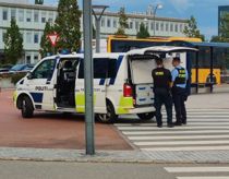 Politiet jagter knivrøver