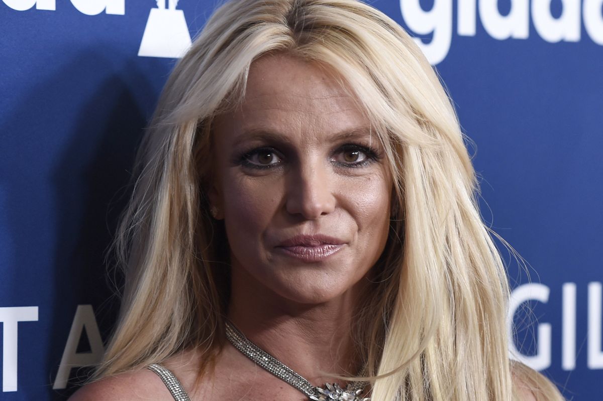Britney Spears har de seneste mange måneder kæmpet i retten for at få sin far fjernet som værge. Nu efterforskes hun for en mindre voldshændelse. (Arkivfoto)