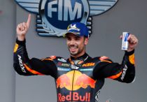 Venter barn med stedsøster