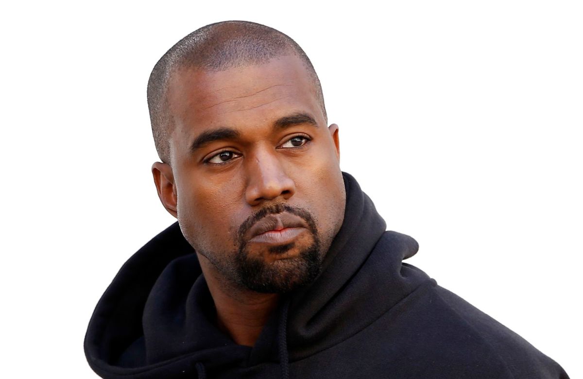 Den amerikanske rapper, producer og modedesigner Kanye West bliver anklaget for at have slået en mandlig fan