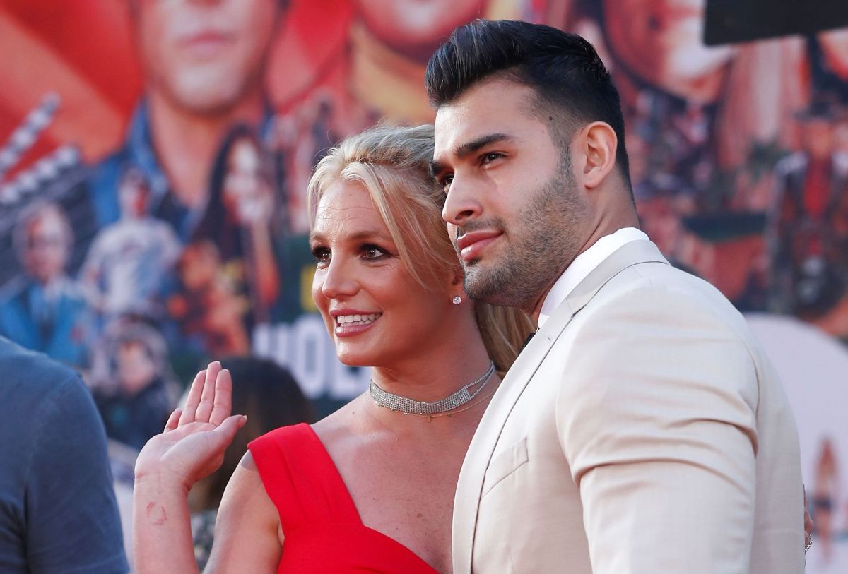 Britney Spears ses her sammen med sin kæreste Sam Asghari.
