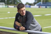 Vælter i mål efter genistreg