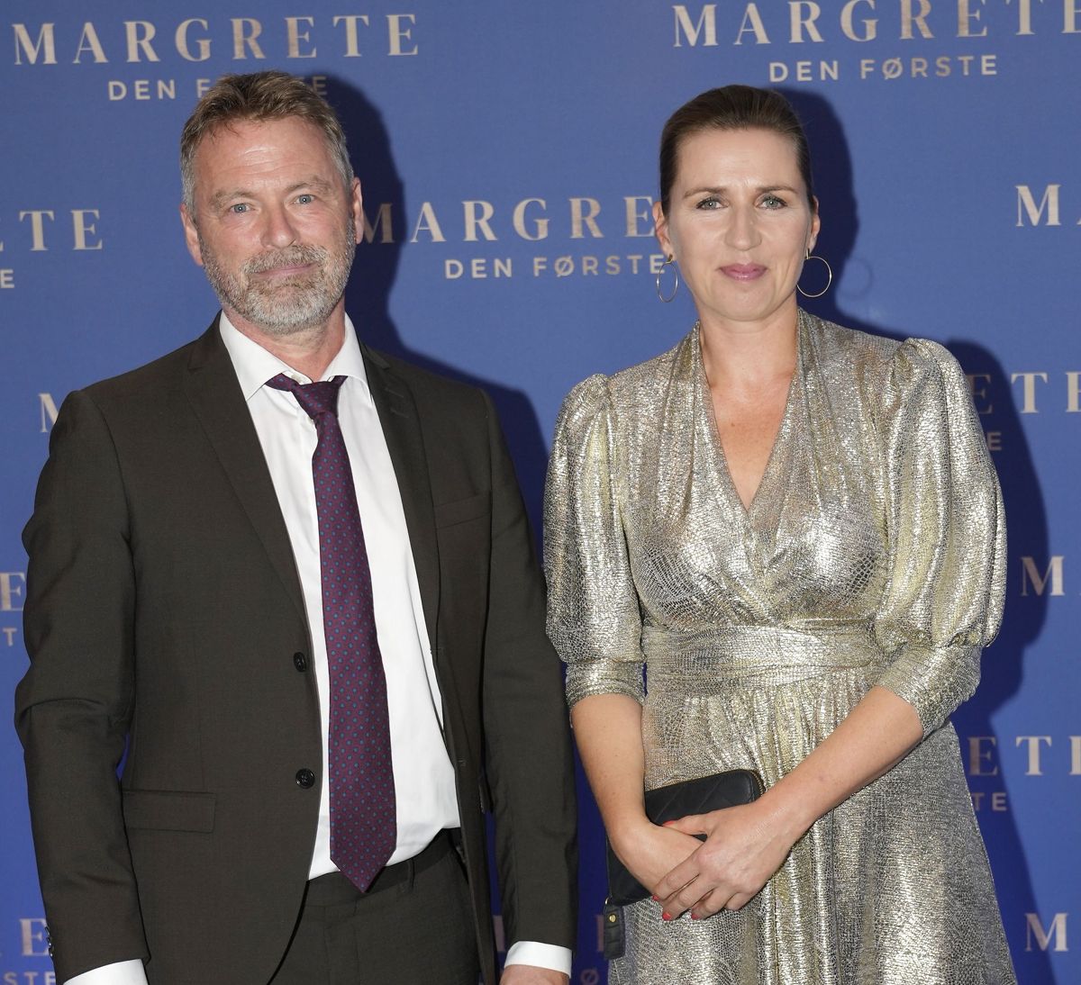 Statsminister Mette Frederiksen (S) og Bo Tengberg. Dronning Margrethe deltager i gallapremiere på filmen Margrete den første i Imperial Bio i København, onsdag den 8. september 2021.