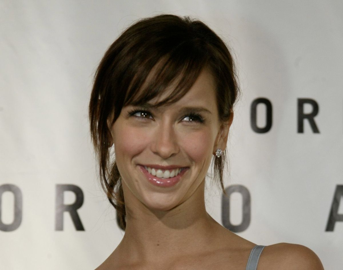 Skuespiller Jennifer Love Hewitt har netop født sit tredje barn.