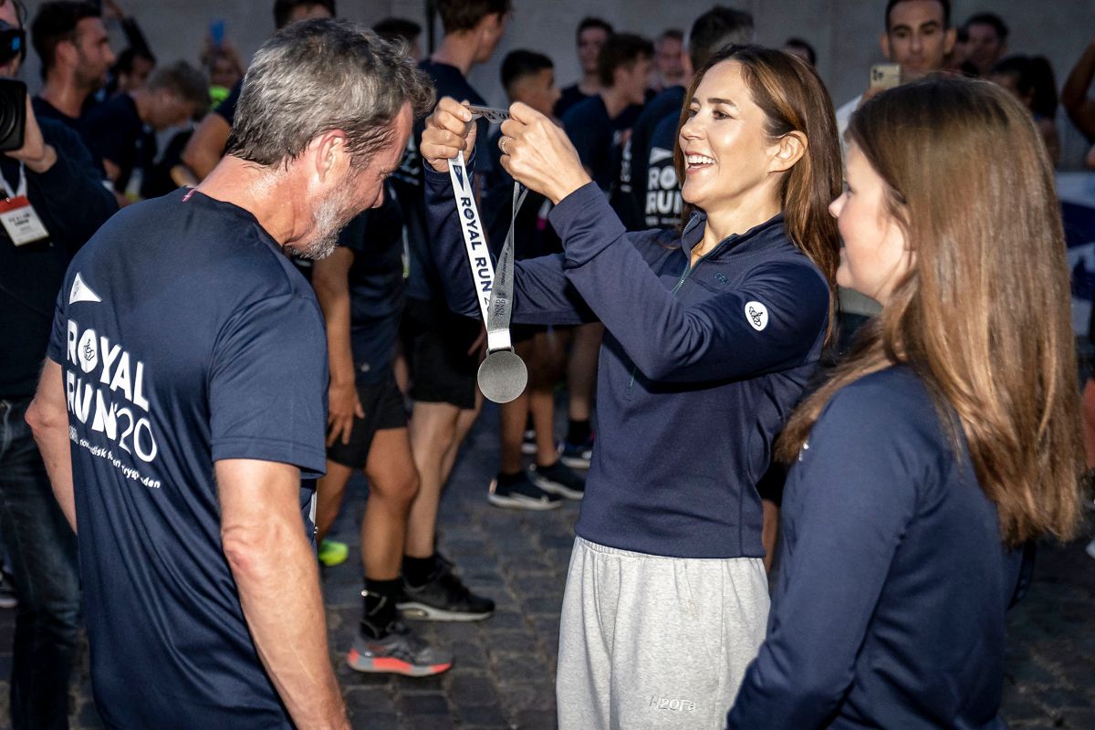 Næsten hele kronprinsparrets familie løb med i Royal Run. Men familiens hund Grace måtte blive hjemme.