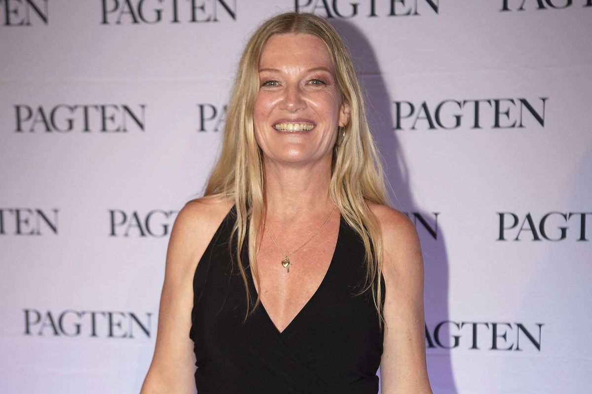 Instruktør Anne Grethe Bjarup Riis er tilbage i instruktørstolen ni år efter, at hun instruerede den første film om familien Fiil og deres kamp mod den tyske besættelse af Danmark.