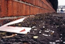 Papkasse med 2001 postkort saboterer lotteri