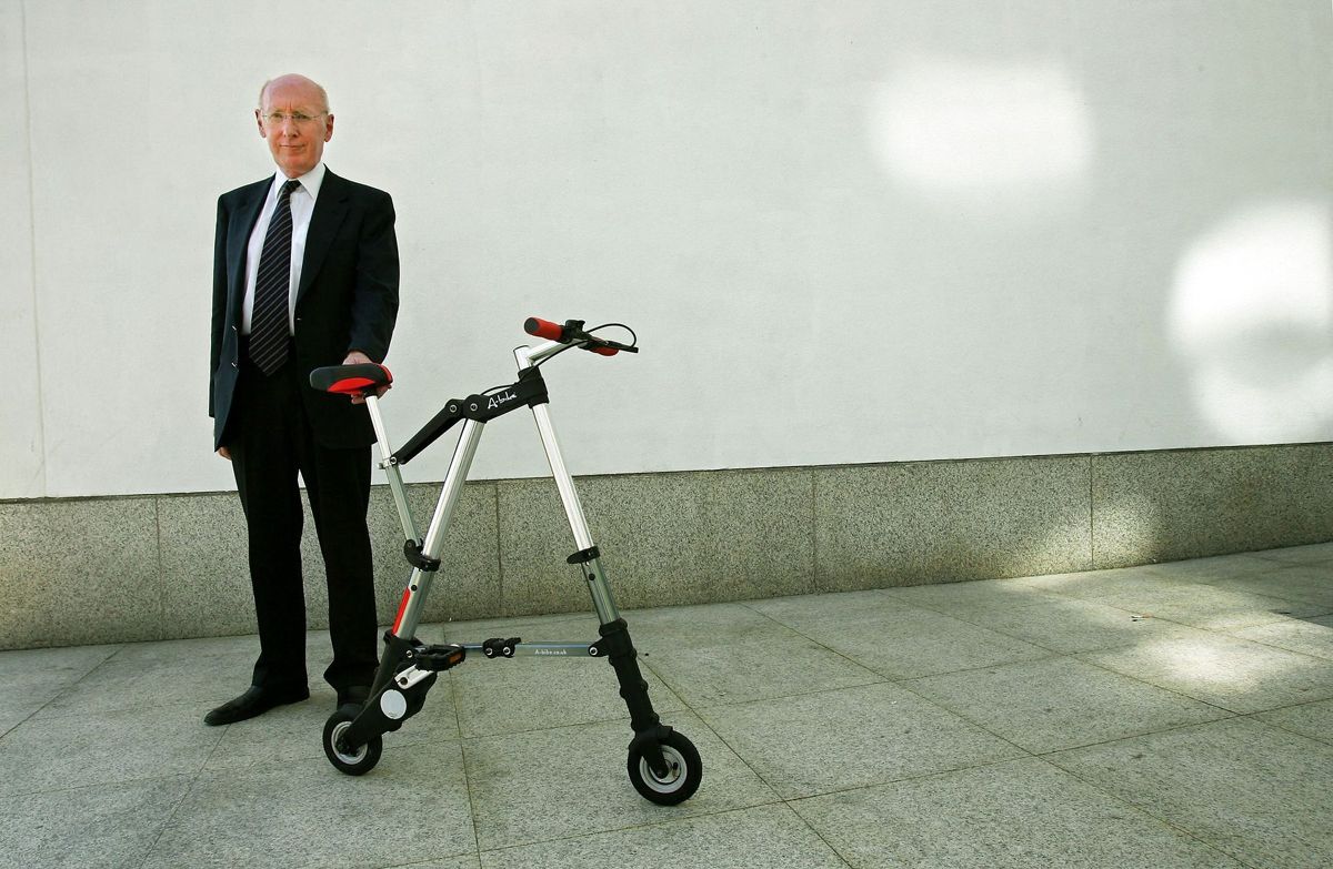 Sir Clive Sinclair opfandt blandt andet regnemaskinen i lommestørrelse.