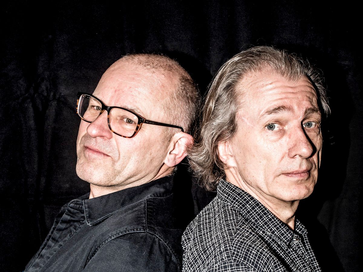 Thorstein Thomsen (th.) er død. Han var kendt for blandt andet sit samarbejde med Jan Irhøj (tv.).