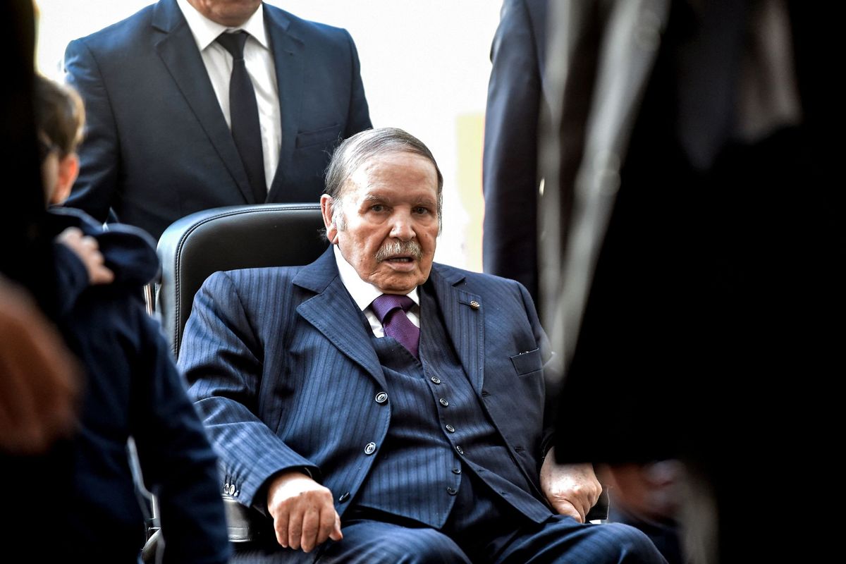 Abdelaziz Bouteflika blev i 2013 ramt af et slagtilfælde, hvilket sendte ham i kørestol. Her ses han i november 2017.