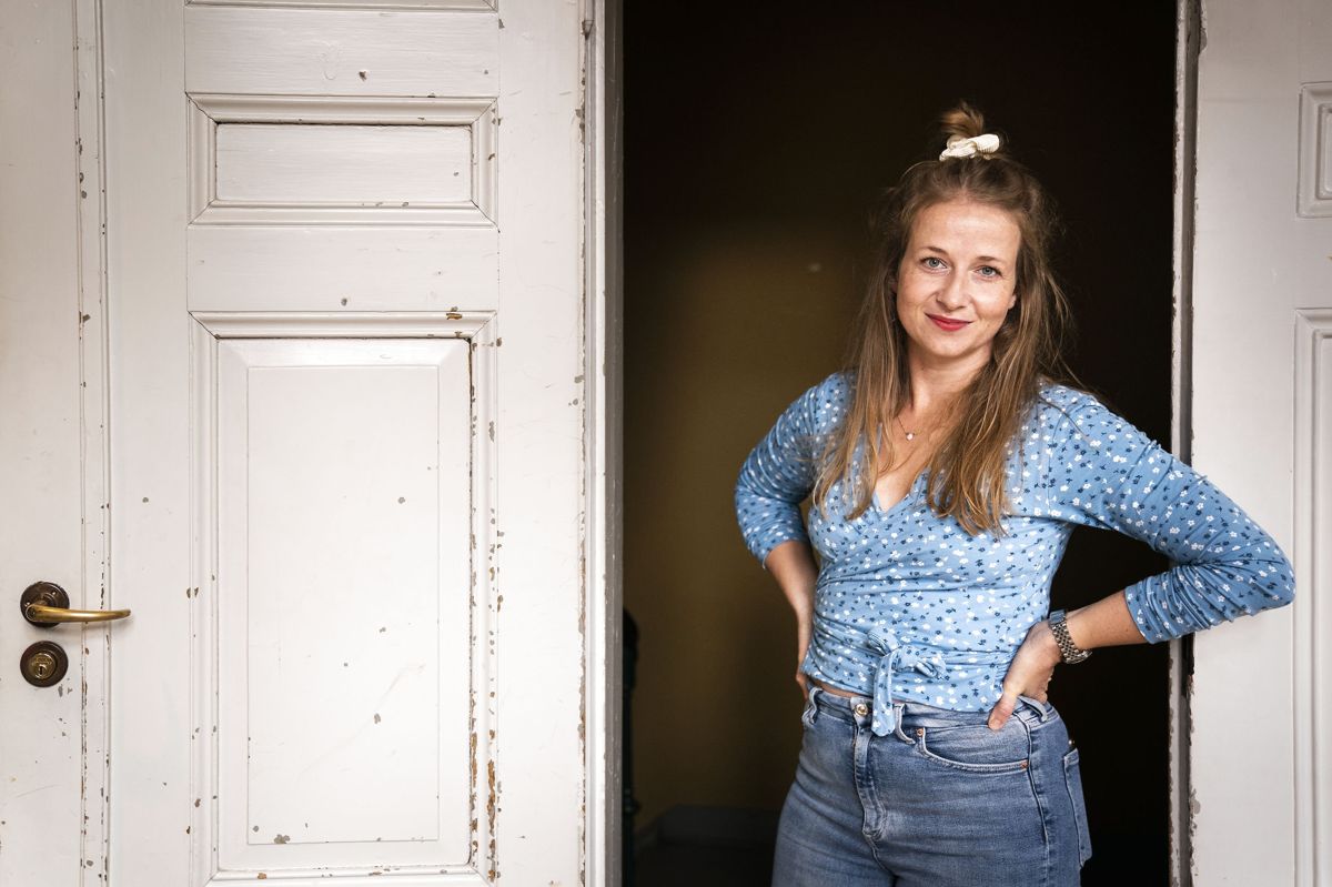 Skuespiller Ulla Vejby er ud over sin rolle som Else i "Sygeplejeskolen" også kendt for sin rolle som stuepigen Edith i TV 2-serien "Badehotellet".