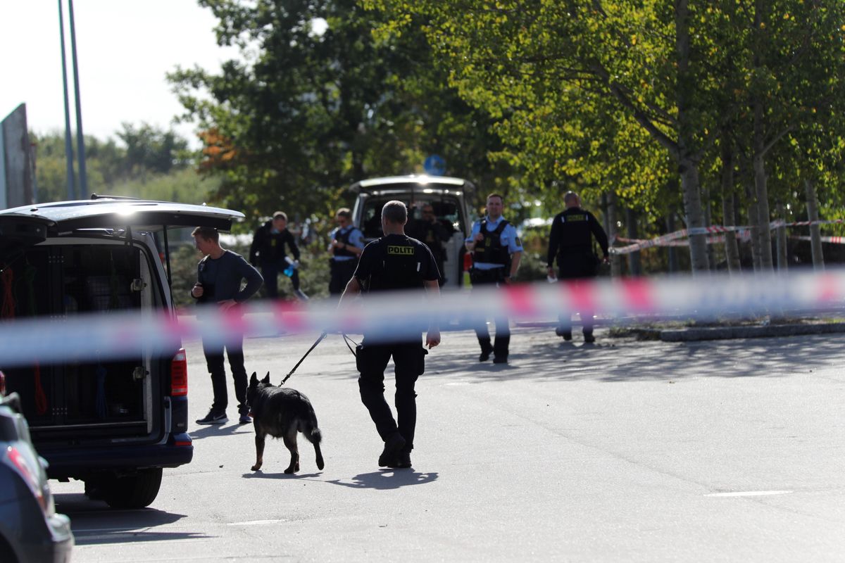 Politiet er talstærkt til stede i Taastrup.