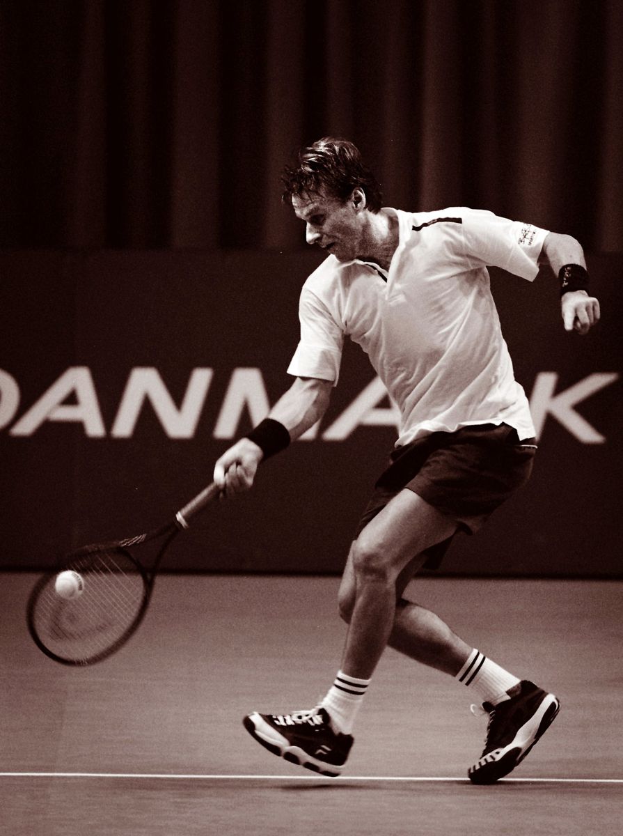 Björn Borg her under en opvisningskamp mod netop John McEnroe i KB-Hallen.