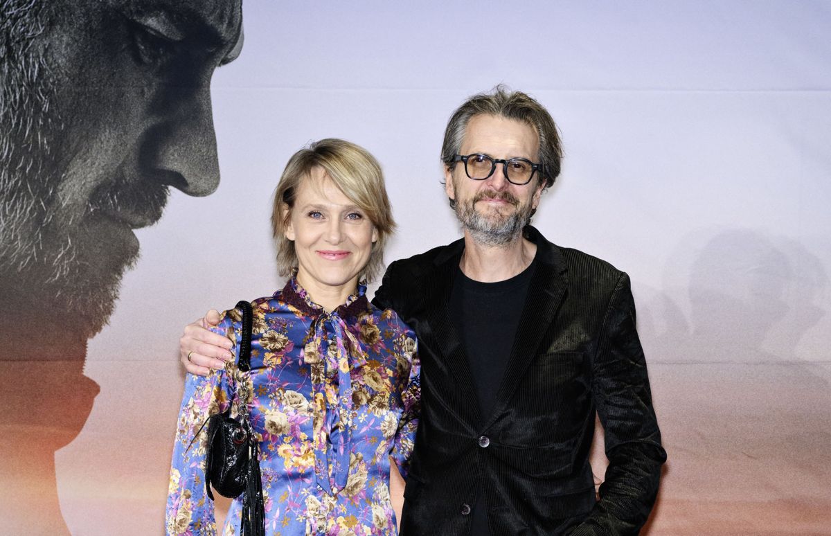 Skuespiller Charlotte Fich og gemalen, filminstruktør Per Fly, på den røde løber til gallapremiere på Ole Christian Madsens film "Krudttønden" den 4. marts 2020. Charlotte Fich fylder 60 år søndag den 26. september.