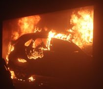 Mistænker at bilbrand var påsat