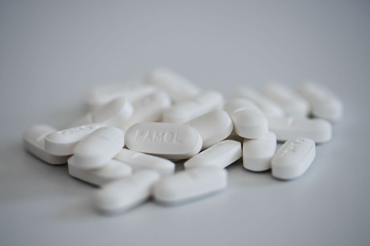 Hovedpineramte danskere forsøger at komme igennem hverdagen ved hjælp af håndkøbsmedicin som for eksempel paracetamol, ibuprofen eller Treo. Men det kan blive en ond spiral. (Arkivfoto)