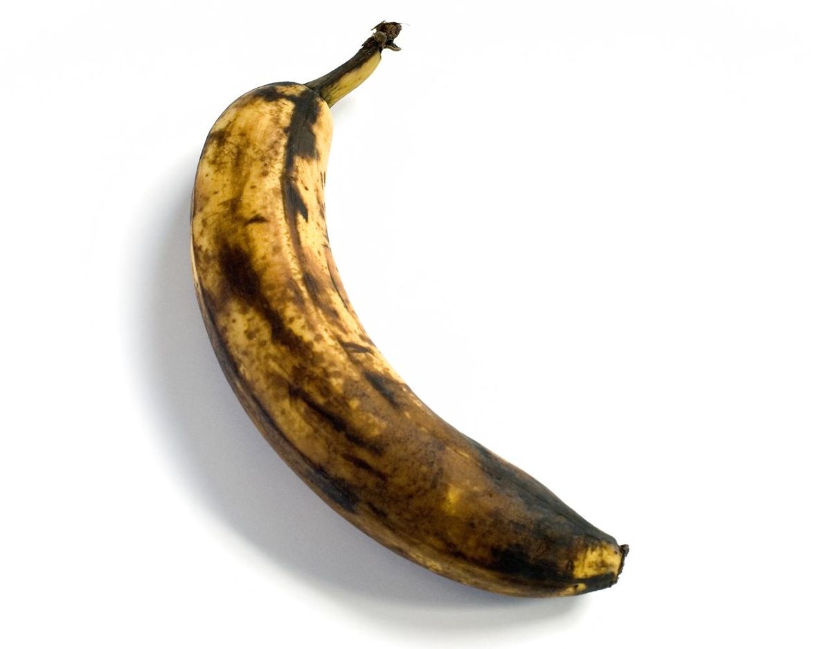 En moden eller en overmoden banan er ikke mere sund end en grøn banan. Men sukkerindholdet kan være højere.