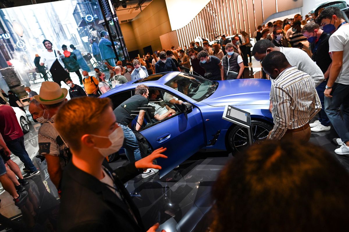 Den nye BMW i4 her præsenteret på 'Munich Auto Show' i september 2021.