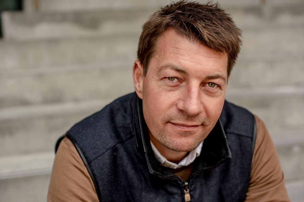 TV 2-værten Morten Ankerdal lider af tarmsygdommen Colitis ulcerosa. Han er begrænset af sygdommen i sin hverdag.