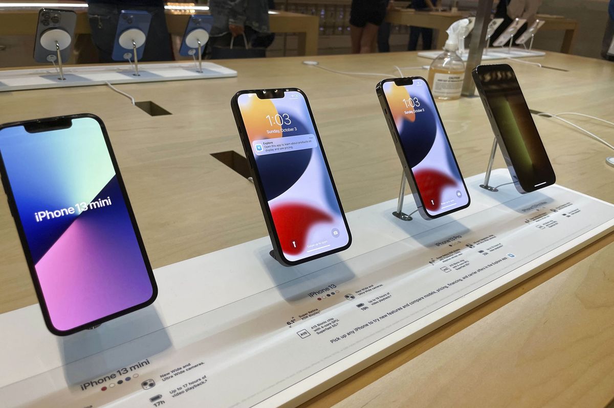 Apple må se i øjnene, at det ikke kan producere lige så mange iPhones, som techgiganten plejer. (Arkivfoto)